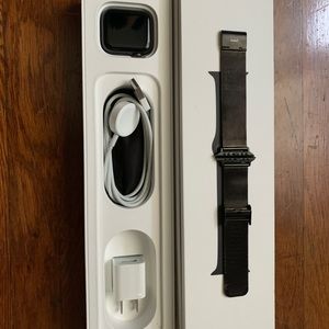 𝘈𝘱𝘱𝘭𝘦 𝘸𝘢𝘵𝘤𝘩 𝘴𝘦𝘪𝘳𝘦𝘴 4